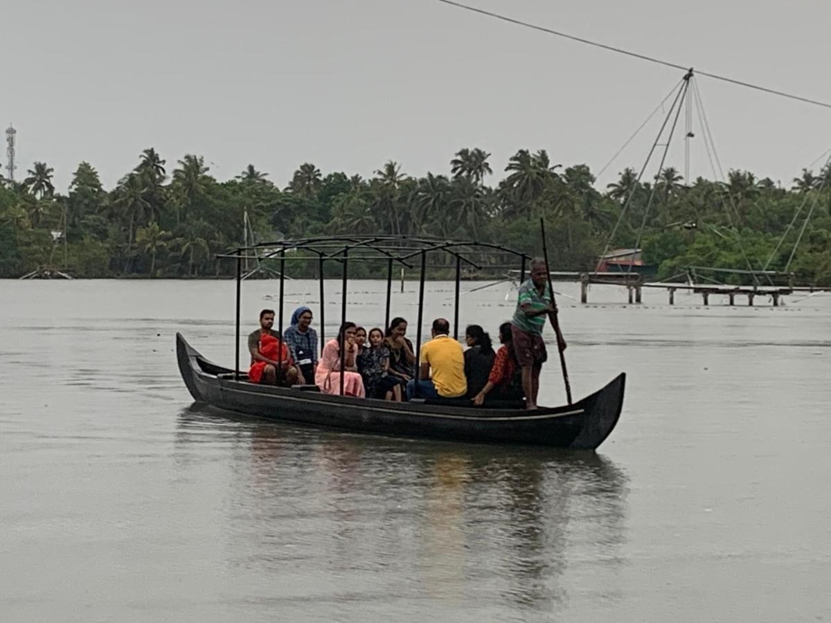 Kallanchery Retreat Kochi Екстер'єр фото