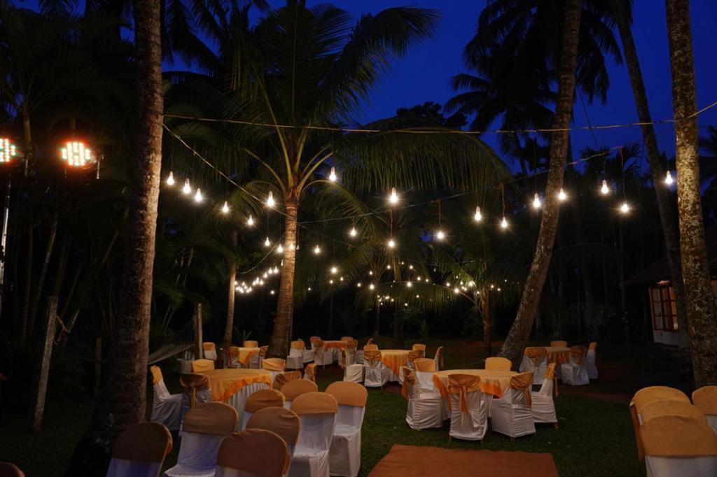 Kallanchery Retreat Kochi Екстер'єр фото